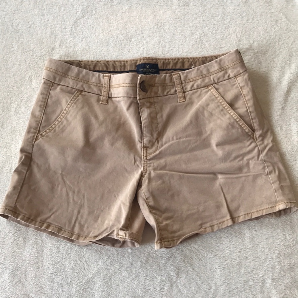 American eagle tan shorts size 8